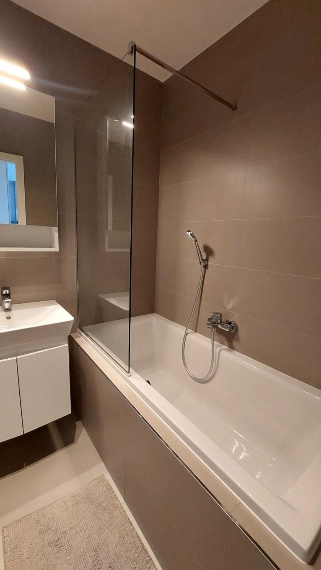 Apartman Iman With Privat Garage Parking Free Daire Kösice Dış mekan fotoğraf